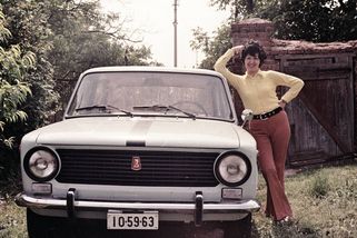Ojeté auto bylo za socialismu dražší než nové. V pořadníku na žigulík lidé čekali i patnáct let